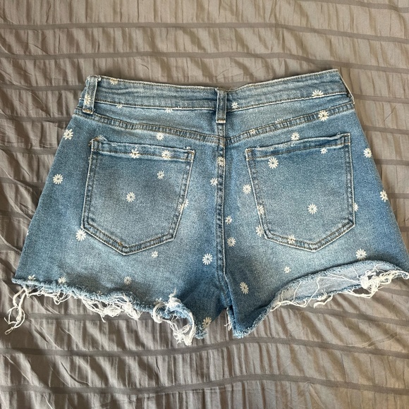 Women's Jeans Shorts - Ripped - Flower Print - US 28 - Picture 3 of 8